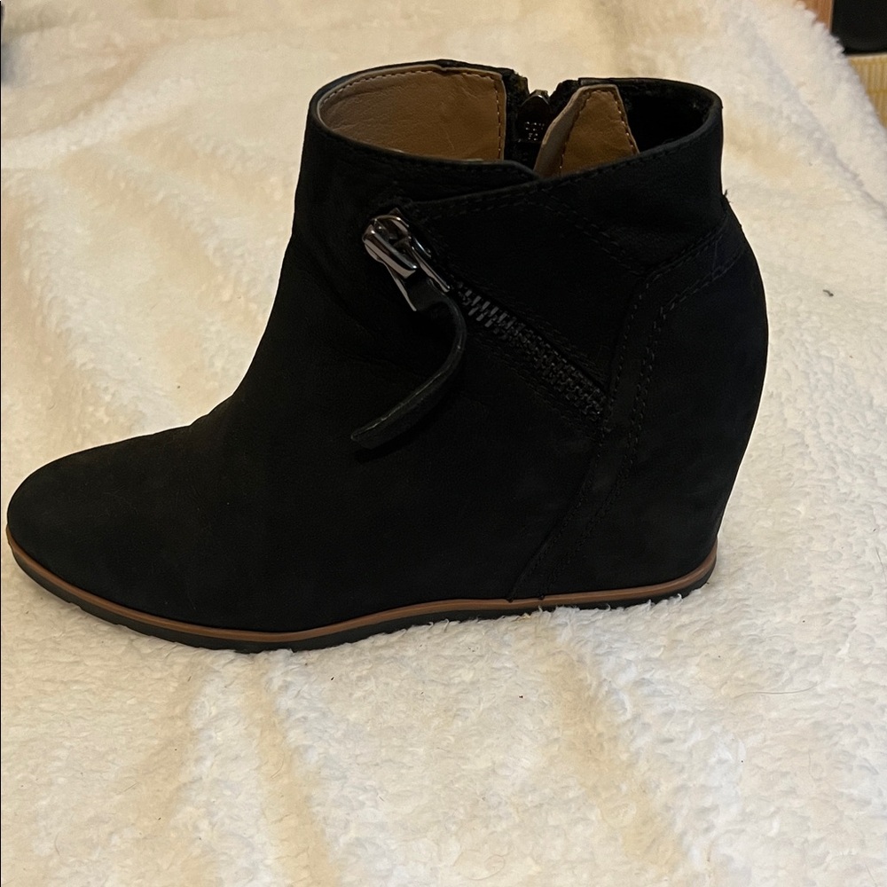 Franco Sarto Black Ankle Booties size 8